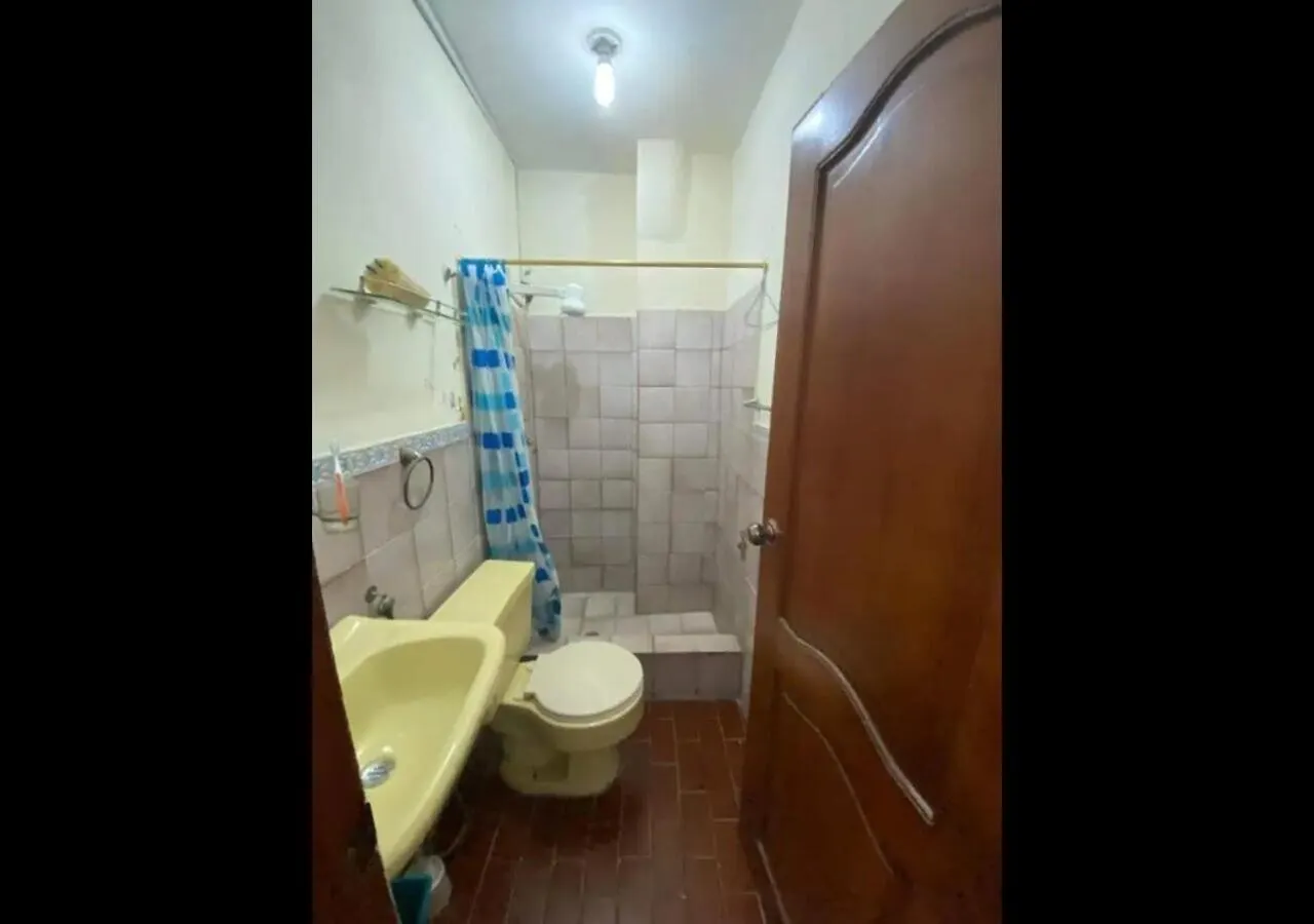 Private Room, 5 Minutes From Airport And Bus Terminal جواياكيل