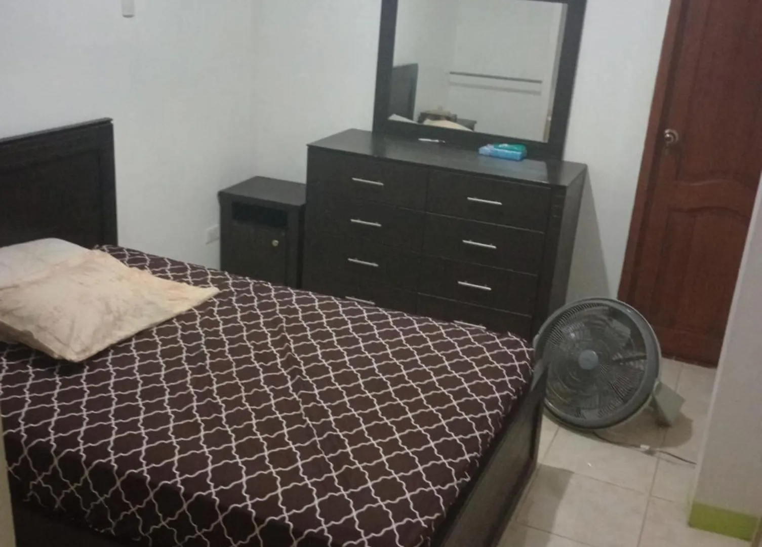 اتصالات Private Room, 5 Minutes From Airport And Bus Terminal 